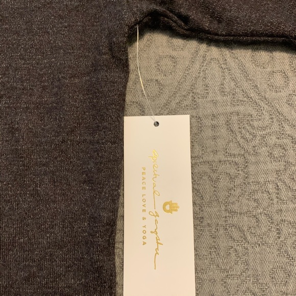 Spiritual Gangster crewneck Savasana - Picture 7 of 9